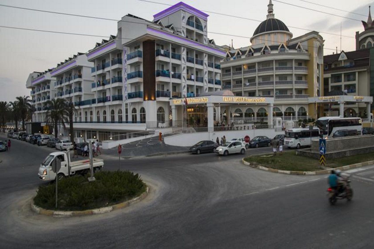 Palm World Resort&spa Hotel Side